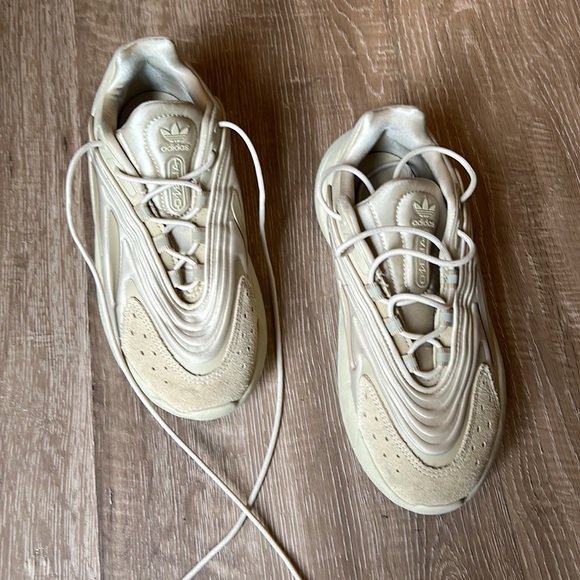 Adidas Adiprene Sneakers - Picture 2 of 10